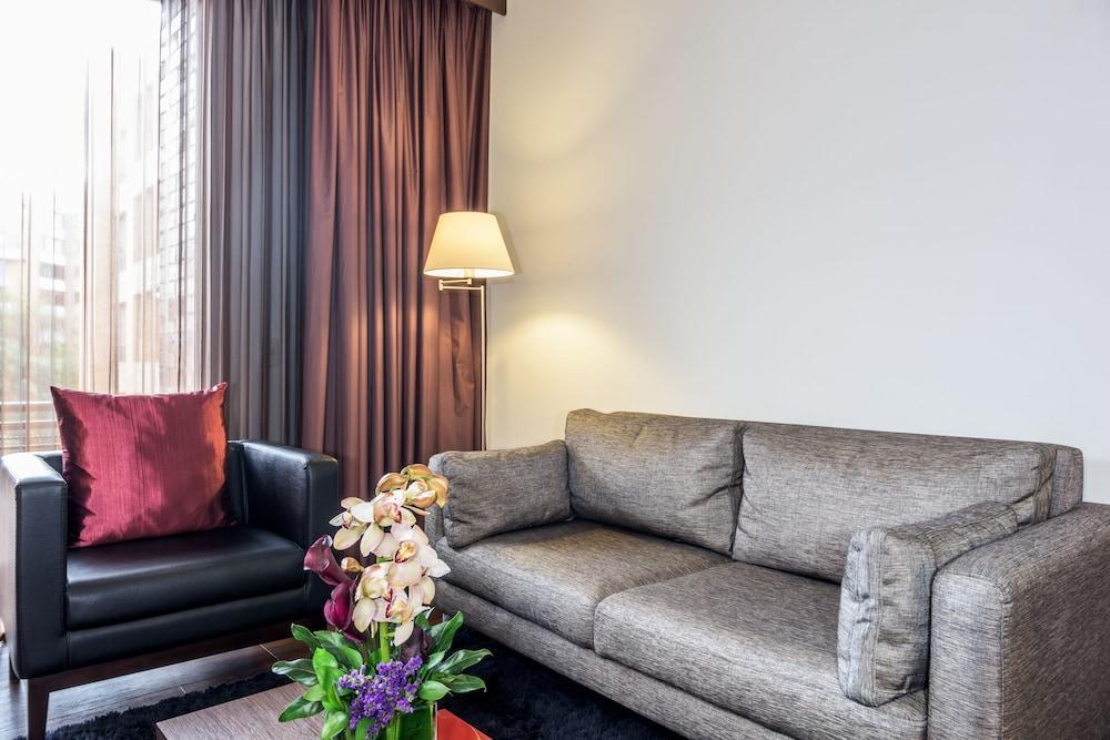מלון Nh Collection Bogota Andino Royal מראה חיצוני תמונה A living room in a hotel