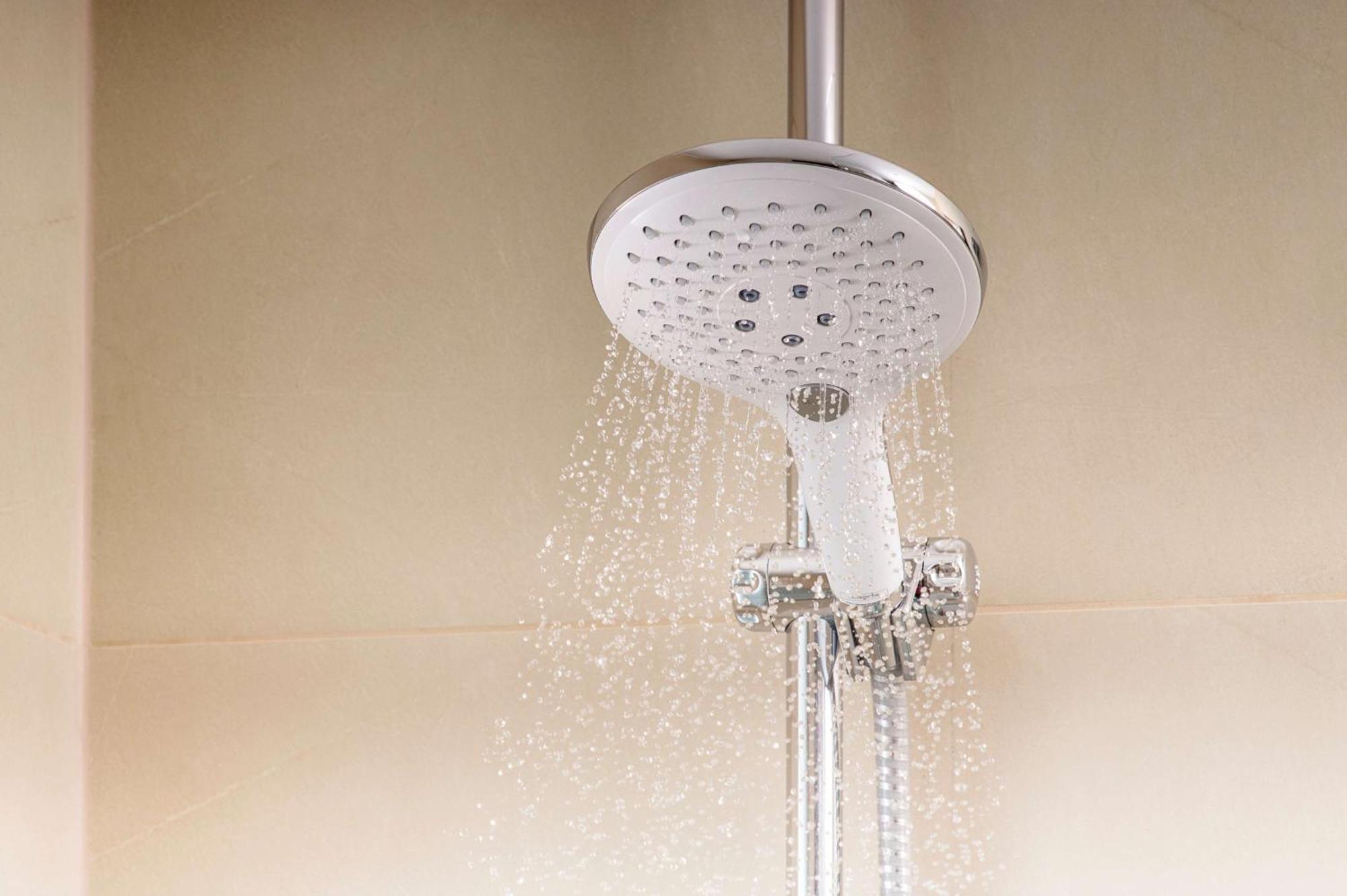 מלון Nh Collection Bogota Andino Royal מראה חיצוני תמונה A shower in operation