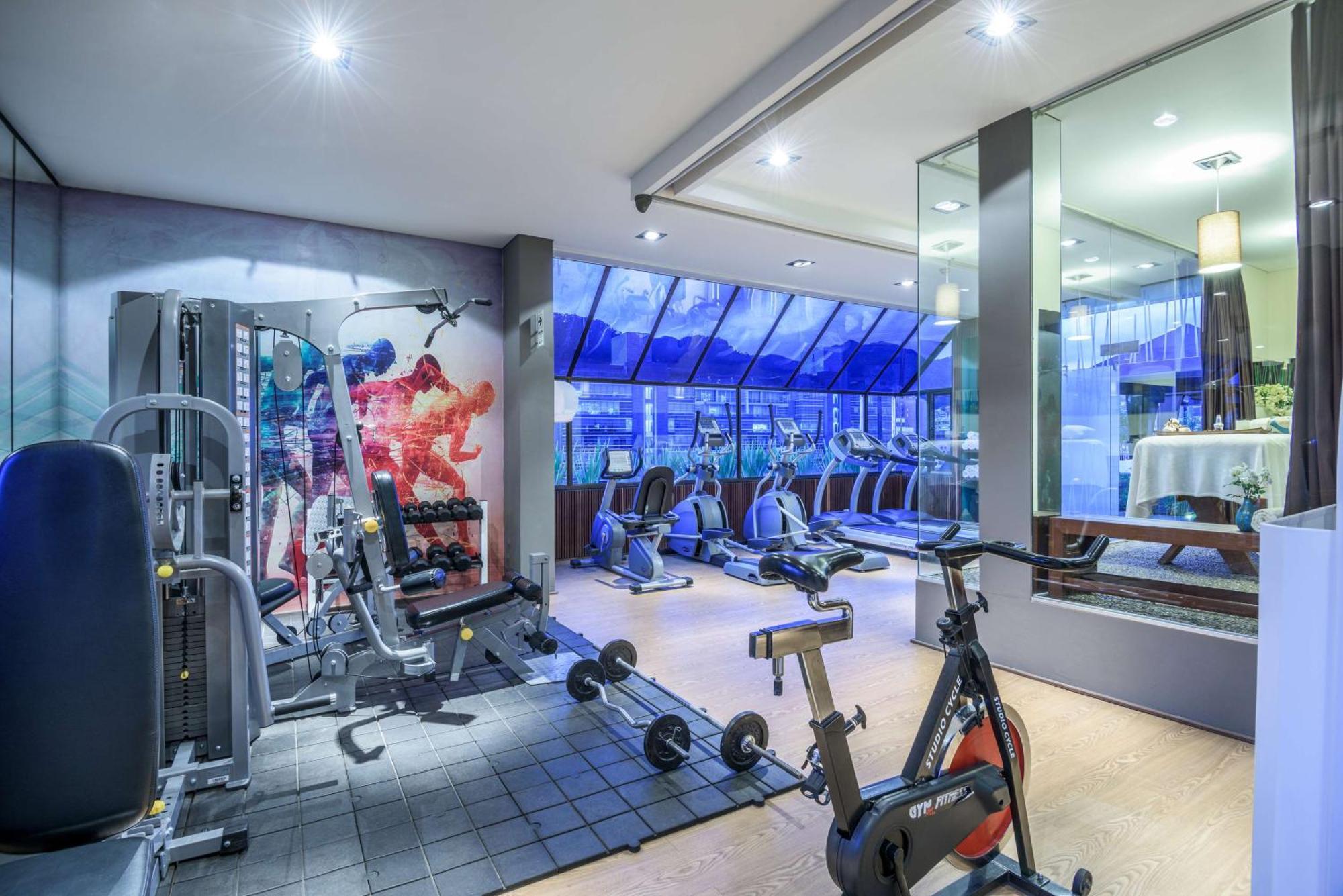 מלון Nh Collection Bogota Andino Royal מראה חיצוני תמונה The gym at the hotel